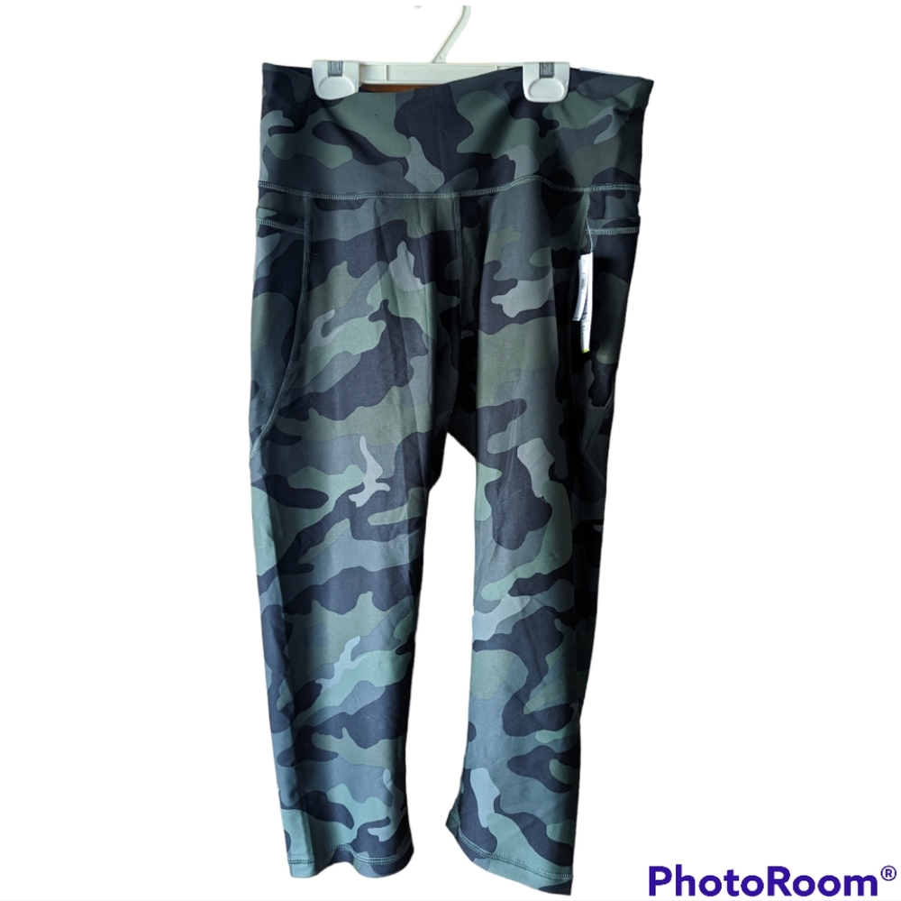 Old Navy active leggings, size XL, NWT